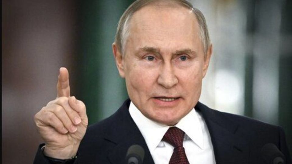 پسکوف: پوتین پیشنهادی درباره مواد هستهای ایران به ترامپ نداده است پسکوف: پوتین پیشنهادی درباره مواد هستهای ایران به ترامپ نداده است