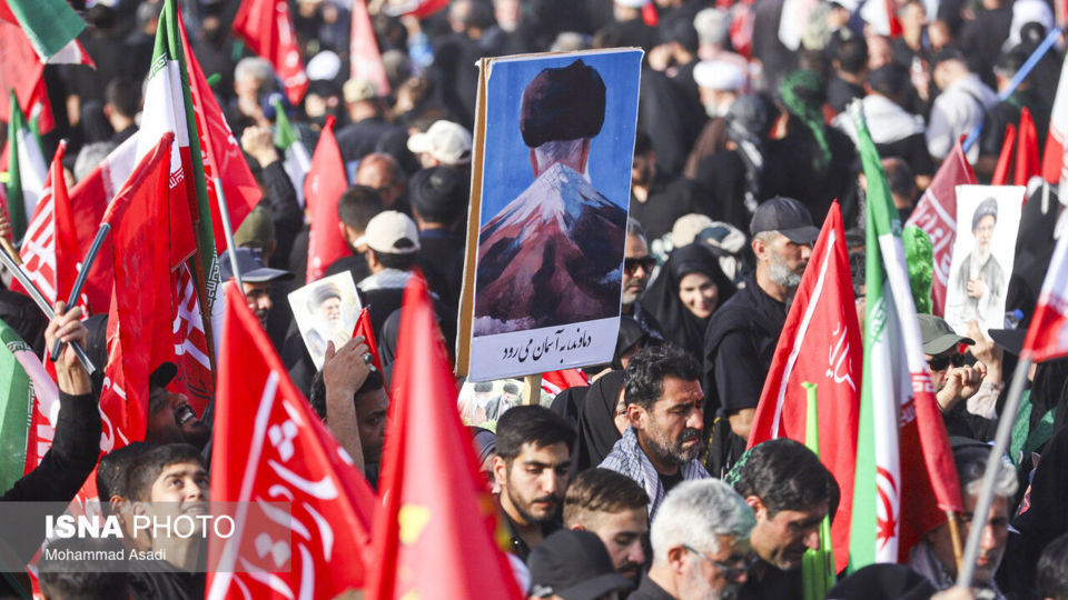 مراسم تشییع پیکر مطهر رهبر شهید انقلاب در قم 