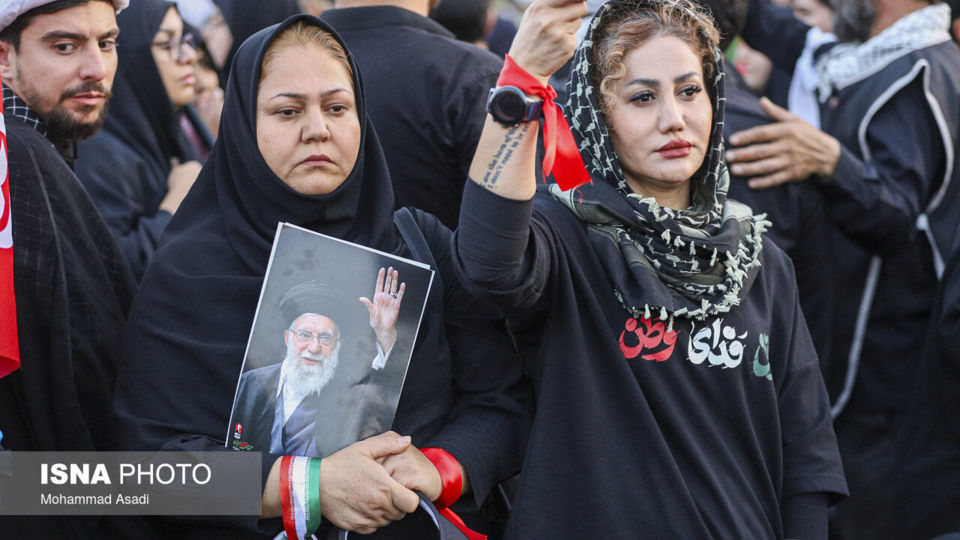 مراسم تشییع پیکر مطهر رهبر شهید انقلاب در قم 