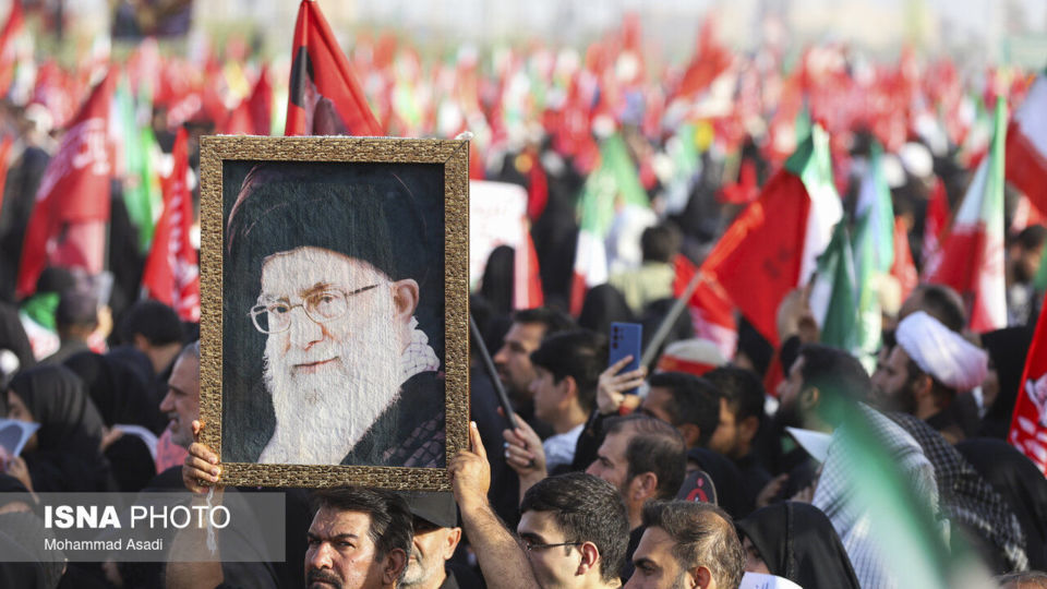 مراسم تشییع پیکر مطهر رهبر شهید انقلاب در قم 