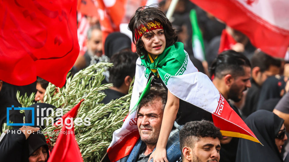 مراسم تشییع پیکر مطهر رهبر شهید انقلاب در قم 