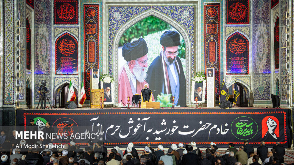 دومین شب بزرگداشت رهبر شهید انقلاب در حرم امام رضا (ع)