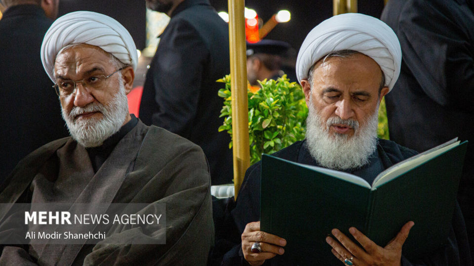 دومین شب بزرگداشت رهبر شهید انقلاب در حرم امام رضا (ع)