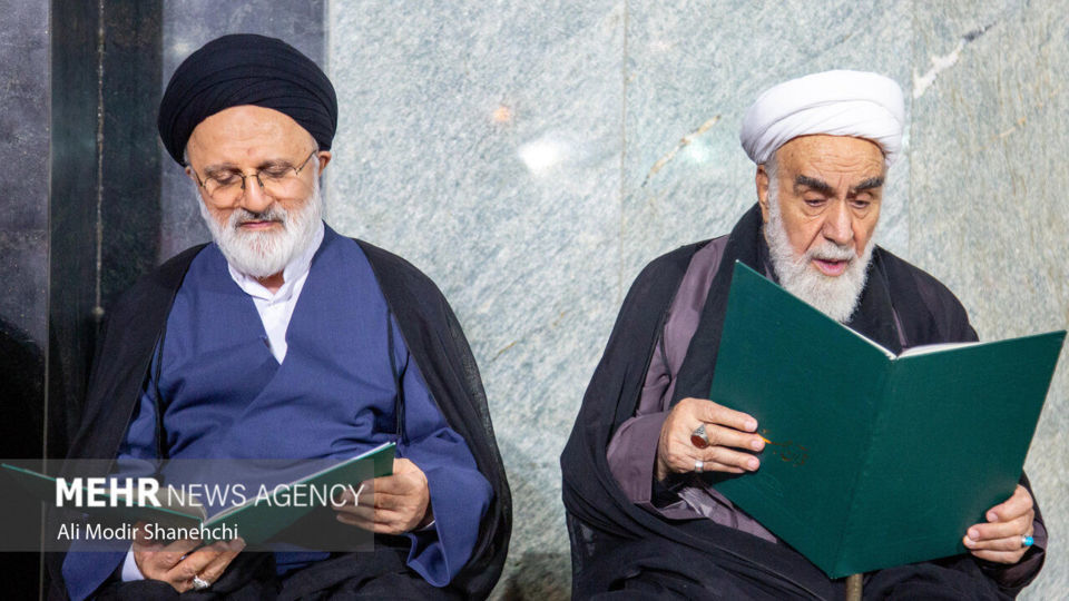 دومین شب بزرگداشت رهبر شهید انقلاب در حرم امام رضا (ع)