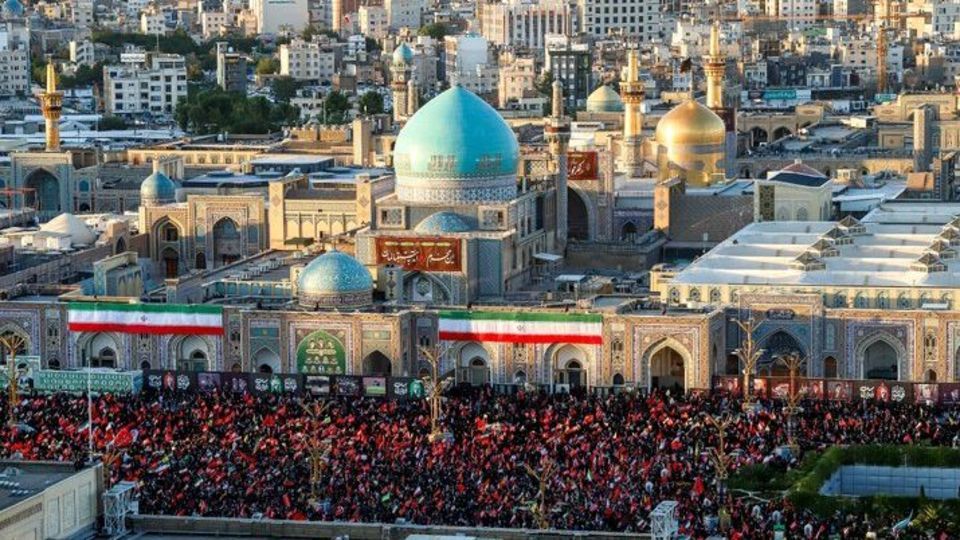 جزئیات مراسم هفتمین شب شهادت رهبر شهید در حرم مطهر رضوی جزئیات مراسم هفتمین شب شهادت رهبر شهید در حرم مطهر رضوی
