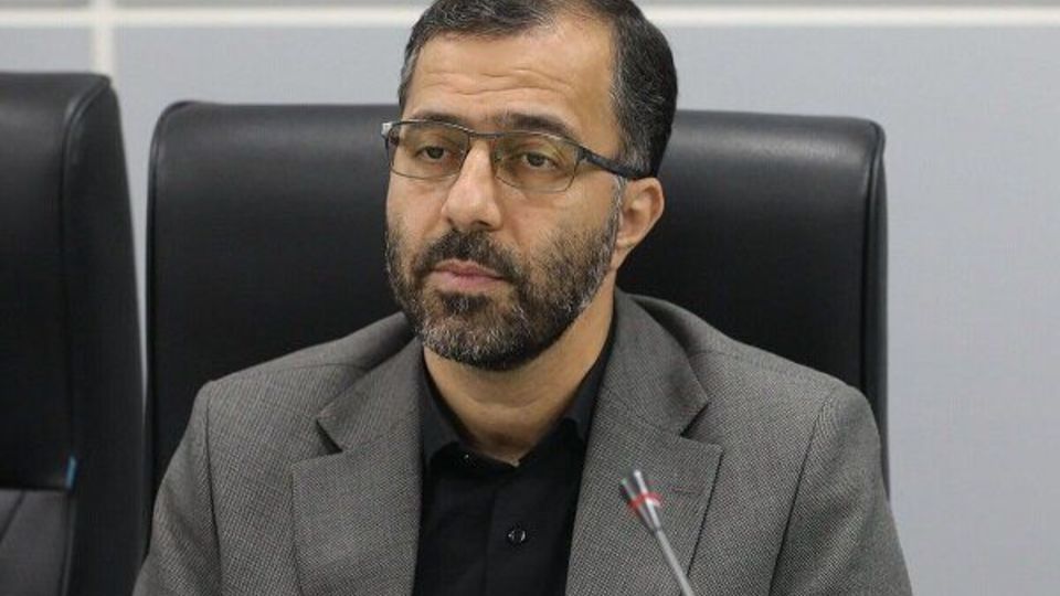 گودرزی: دولت فعلاً از اصلاح قیمت بنزین صرفنظر کرد گودرزی: دولت فعلاً از اصلاح قیمت بنزین صرفنظر کرد