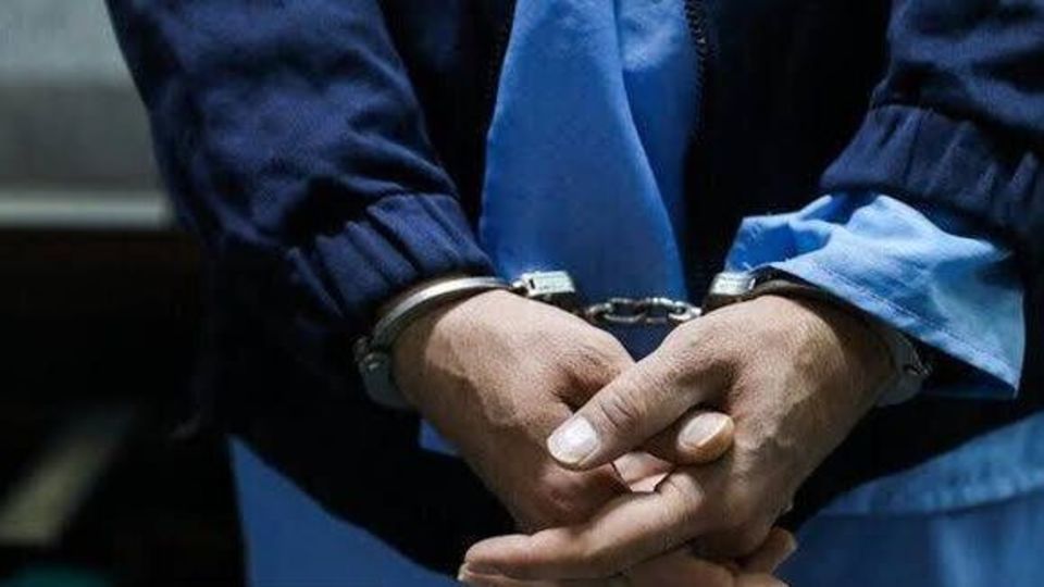 دستگیری عامل آتشسوزی عمدی در تهران/ کلاهبرداران کلینیک غیرمجاز در اندرزگو در دام پلیس دستگیری عامل آتشسوزی عمدی در تهران/ کلاهبرداران کلینیک غیرمجاز در اندرزگو در دام پلیس