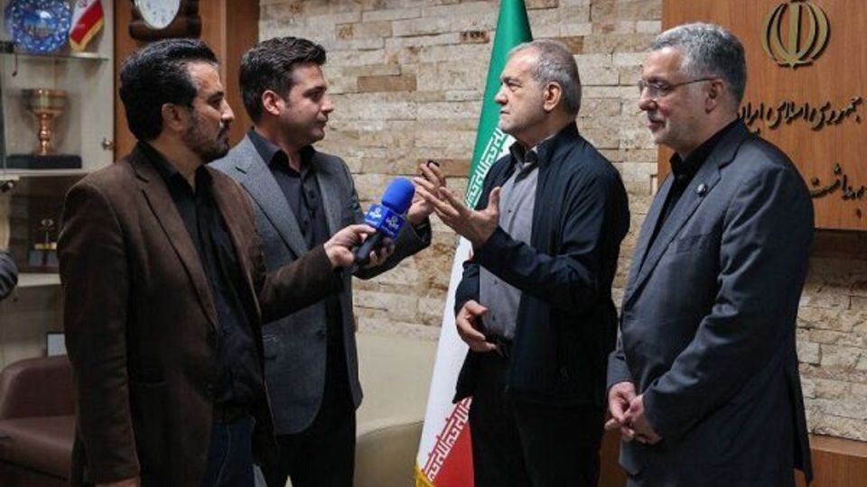 پزشکیان: برنامه ملی پزشک خانواده، زیربنای تحقق عدالت در سلامت است پزشکیان: برنامه ملی پزشک خانواده، زیربنای تحقق عدالت در سلامت است