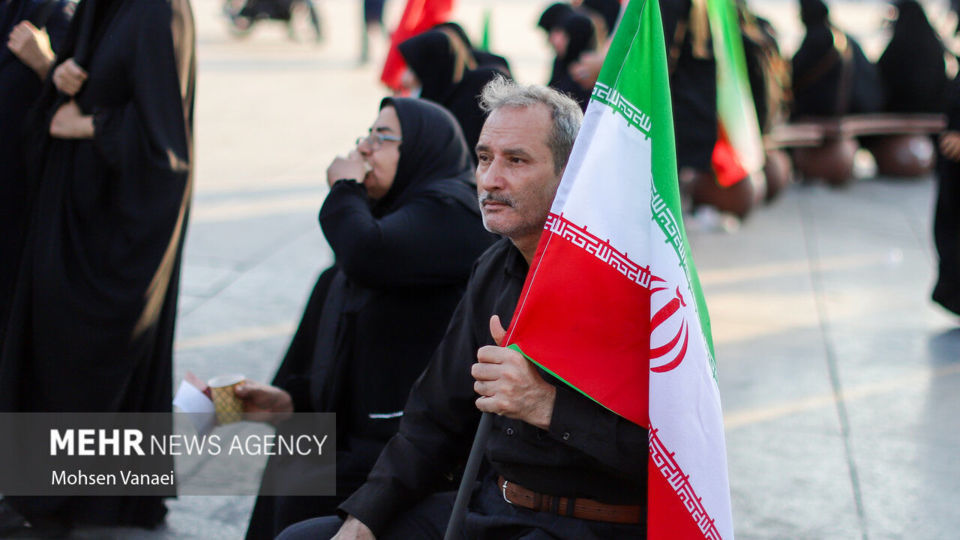 پیاده‌روی جاماندگان اربعین در تهران  