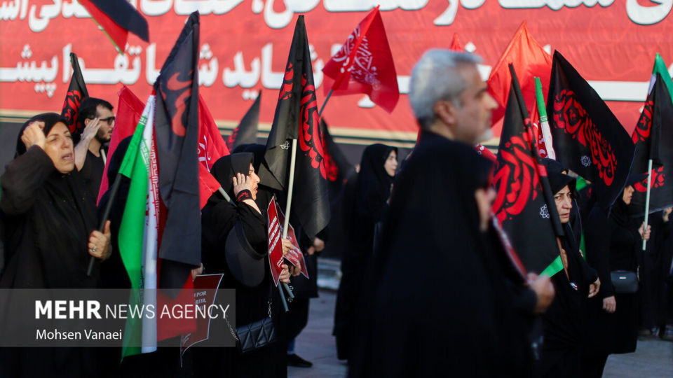 پیاده‌روی جاماندگان اربعین در تهران  