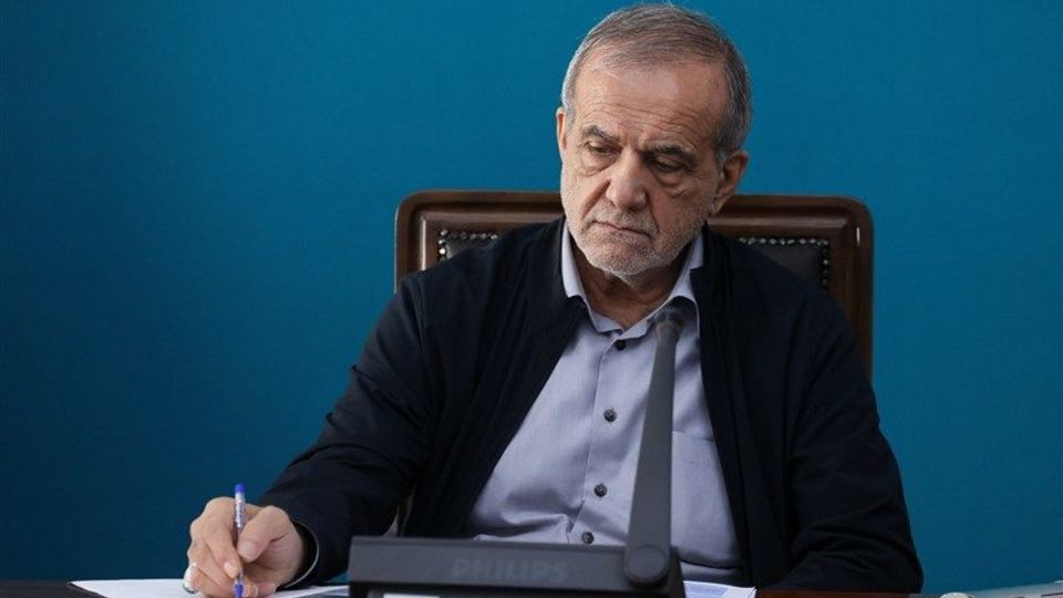 پزشکیان: جامعه امروز بیش از هر زمان به همدلی و اخلاق قرآنی نیاز دارد پزشکیان: جامعه امروز بیش از هر زمان به همدلی و اخلاق قرآنی نیاز دارد