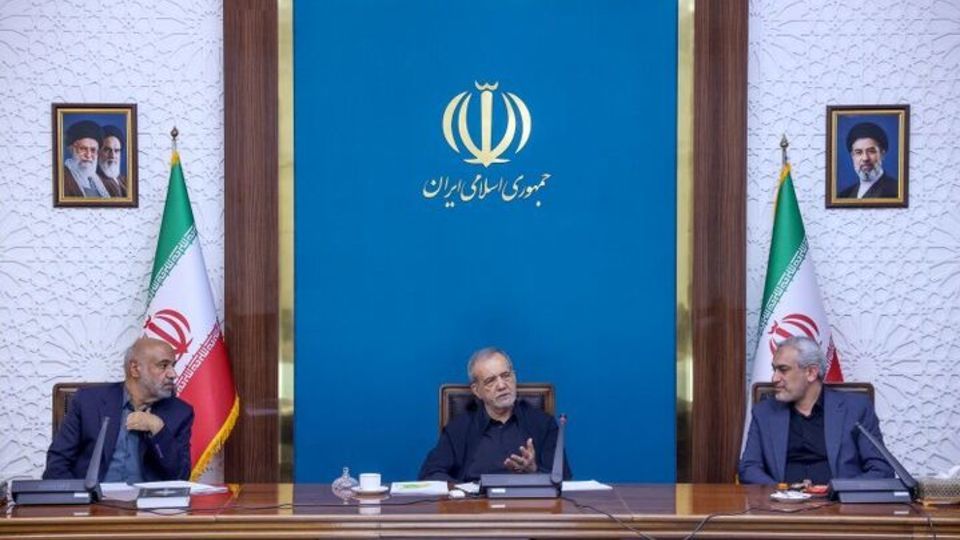 پزشکیان: با قدرت در کنار فقرا و محرومان میایستیم پزشکیان: با قدرت در کنار فقرا و محرومان میایستیم