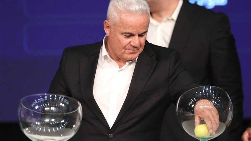 فرشاد پیوس سرمربی تیم کرمانی شد