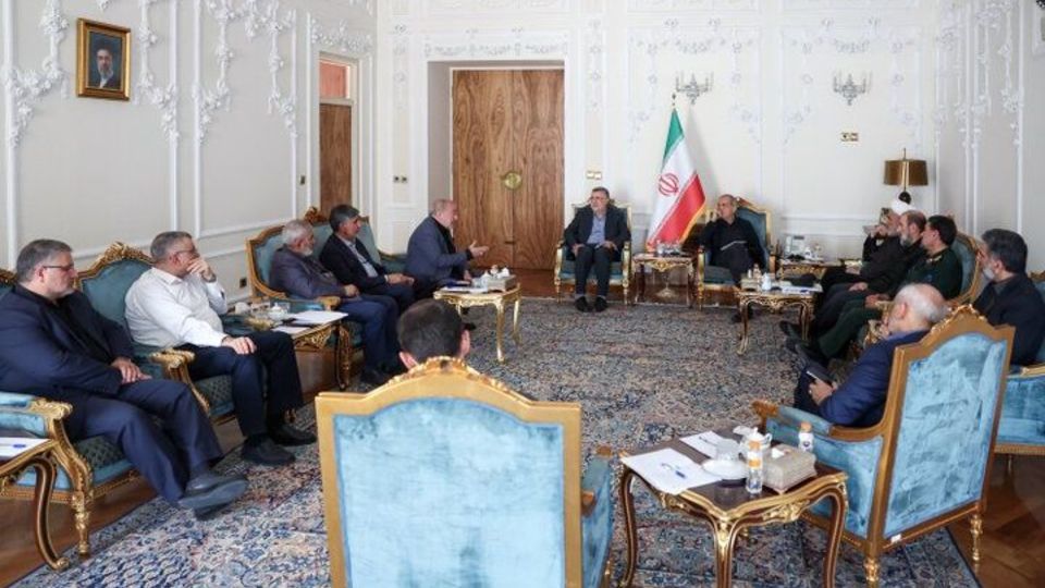 پزشکیان: اقشار آسیبپذیر اولویت نخست حوزه سلامت هستند/ مراکز تحقیقاتی بیاثر ایجاد نشود پزشکیان: اقشار آسیبپذیر اولویت نخست حوزه سلامت هستند/ مراکز تحقیقاتی بیاثر ایجاد نشود