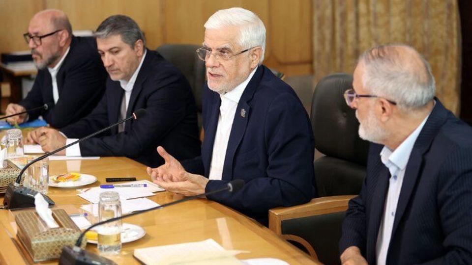 عارف: برخلاف تلاش دشمن برای اختلافافکنی، حج و اربعین در یک راستا و مکمل یکدیگرند عارف: برخلاف تلاش دشمن برای اختلافافکنی، حج و اربعین در یک راستا و مکمل یکدیگرند