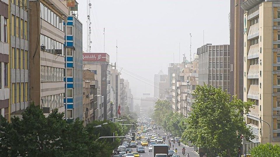 هوای تهران در آستانه وضعیت ناسالم هوای تهران در آستانه وضعیت ناسالم