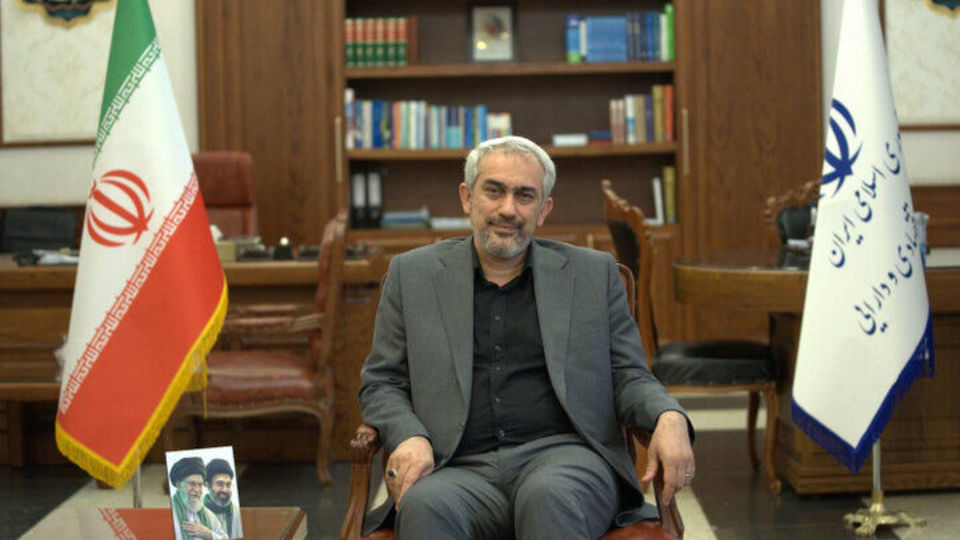 وزیر اقتصاد: برای مقابله با فشارهای اقتصادی برنامه ریزی کرده ایم وزیر اقتصاد: برای مقابله با فشارهای اقتصادی برنامه ریزی کرده ایم
