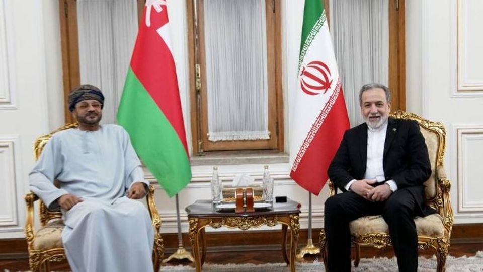 دیدار وزیر خارجه عمان با عراقچی در تهران دیدار وزیر خارجه عمان با عراقچی در تهران