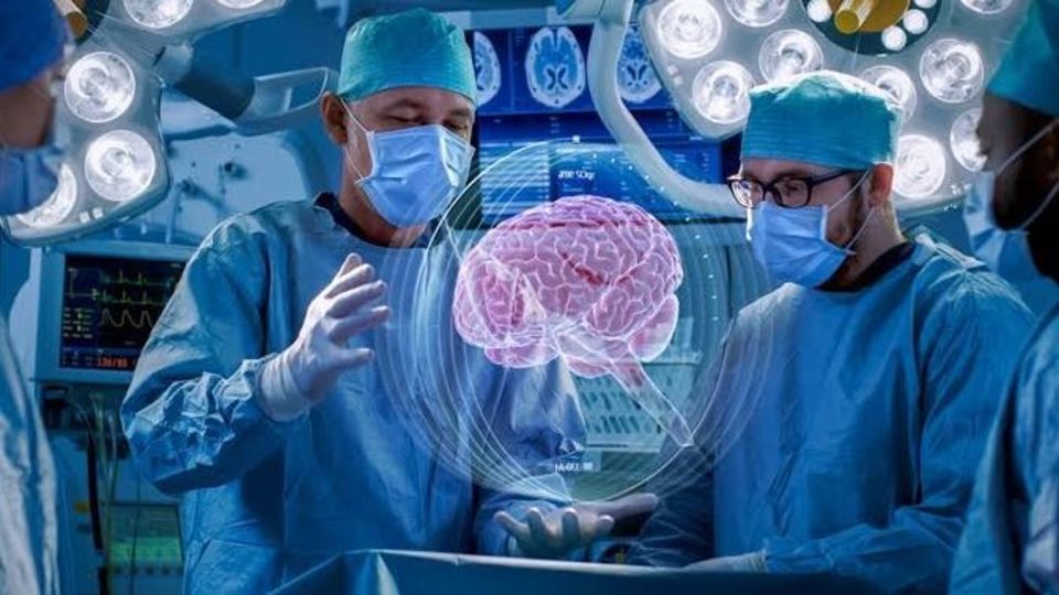 انجام نخستین جراحی مغز با کمک هوش مصنوعی انجام نخستین جراحی مغز با کمک هوش مصنوعی
