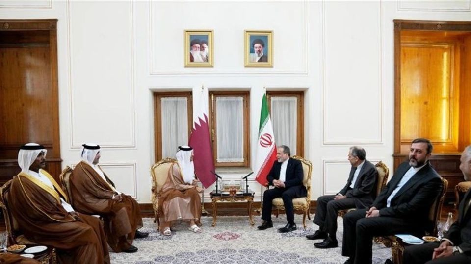 دیدار وزیر خارجه قطر با عراقچی در تهران دیدار وزیر خارجه قطر با عراقچی در تهران