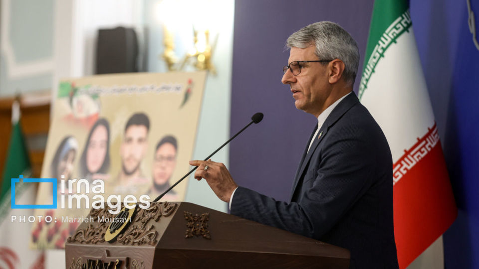 بقائی: سیریک داستان نیست؛ حتی پروپاگاندای آمریکایی هم حمله به غیرنظامیان را انکار نمیکند بقائی: سیریک داستان نیست؛ حتی پروپاگاندای آمریکایی هم حمله به غیرنظامیان را انکار نمیکند