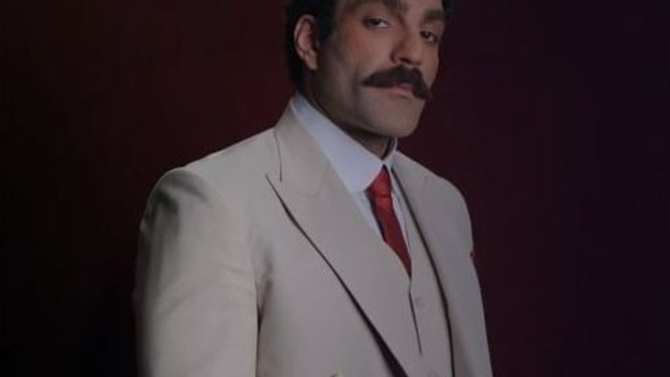 حمید صفت جایگزین نوید محمدزاده؟/ آقای خواننده به «آرش» پیوست حمید صفت جایگزین نوید محمدزاده؟/ آقای خواننده به «آرش» پیوست