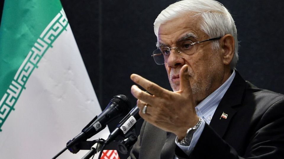 عارف: برای جنگ اقتصادی برنامه داریم؛ دشمن در این جبهه نیز شکست میخورد عارف: برای جنگ اقتصادی برنامه داریم؛ دشمن در این جبهه نیز شکست میخورد