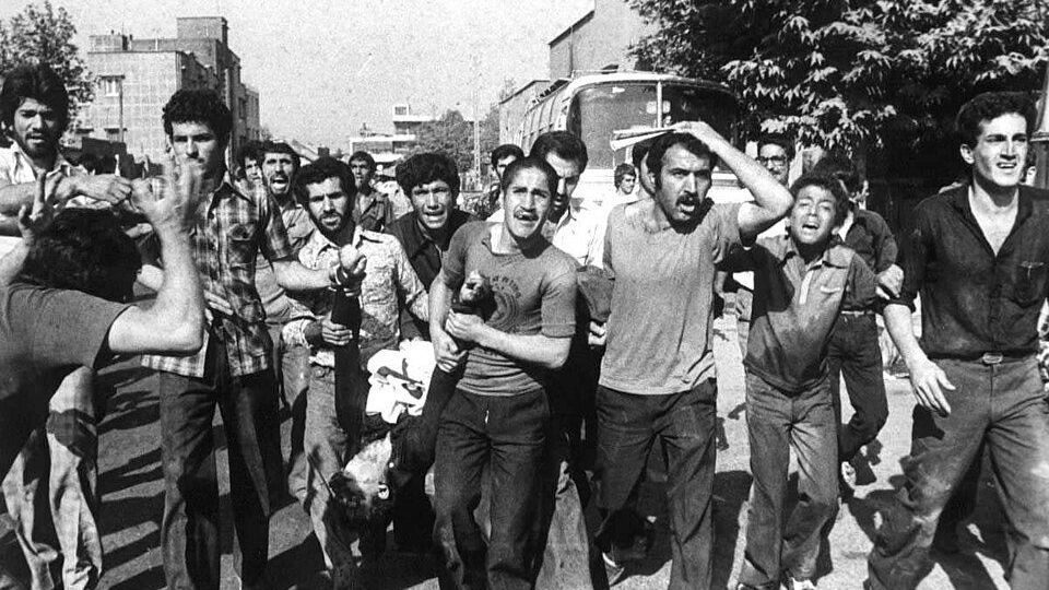 تعداد شهدای ۱۷ شهریور ۱۳۵۷؛ ۸۷ یا ۴هزار نفر؟+ تصاویر واقعی تعداد شهدای ۱۷ شهریور ۱۳۵۷؛ ۸۷ یا ۴هزار نفر؟+ تصاویر واقعی