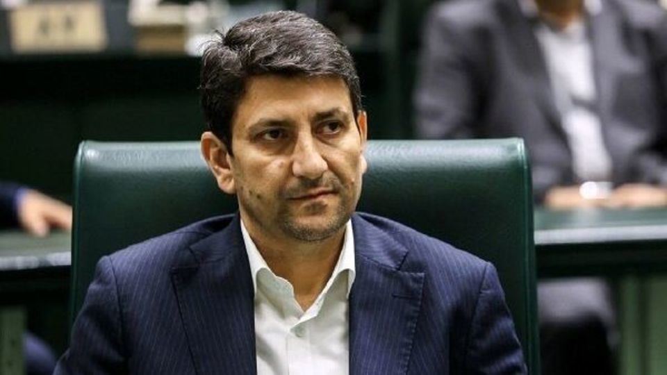 وزیر ارتباطات از مجلس کارت زرد گرفت وزیر ارتباطات از مجلس کارت زرد گرفت