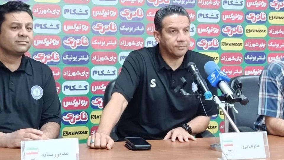 مربی گلگهر:جامعه فوتبال باید از مردم عذرخواهی کند مربی گلگهر:جامعه فوتبال باید از مردم عذرخواهی کند