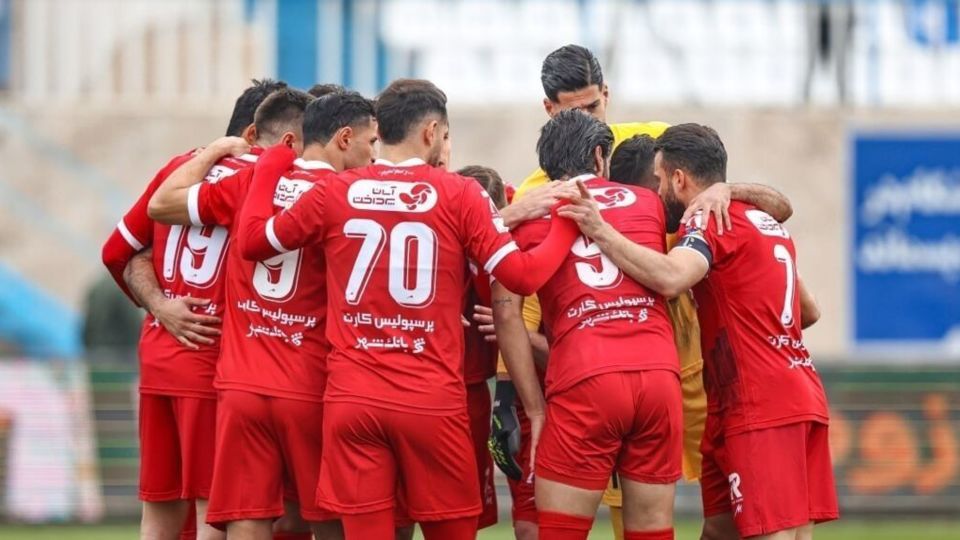 پرسپولیس مدعی قهرمانی است؟ پرسپولیس مدعی قهرمانی است؟