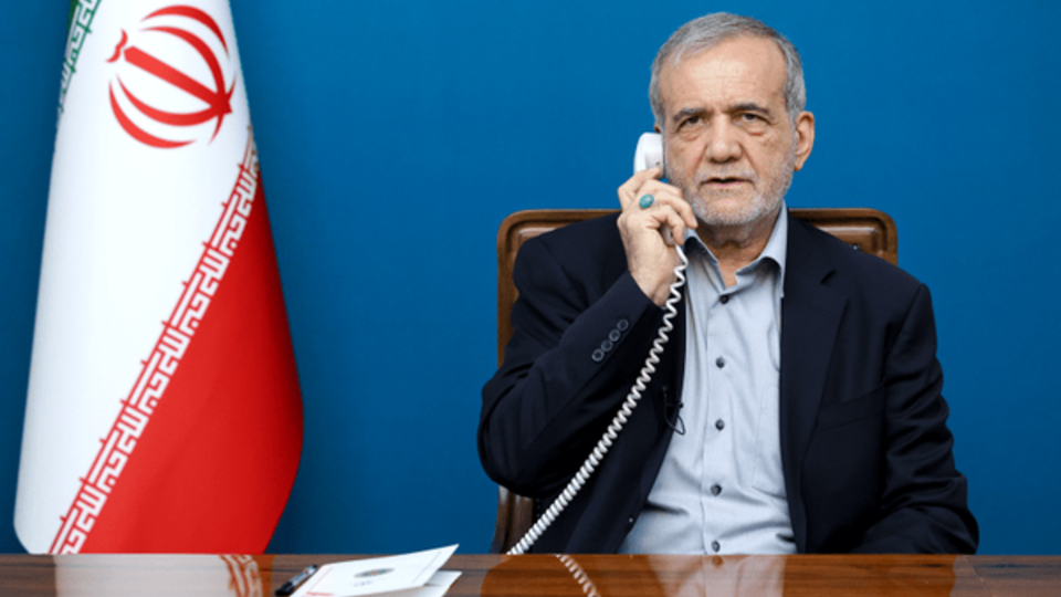 دستور فوری مسعود پزشکیان برای رسیدگی به مشکلات و نیازهای ضروری مردم مناطق سیلزده دستور فوری مسعود پزشکیان برای رسیدگی به مشکلات و نیازهای ضروری مردم مناطق سیلزده
