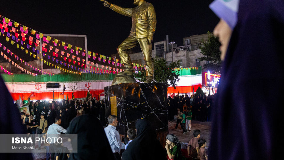 مراسم رونمایی از تندیس سردار شهید امیرعلی حاجیزاده مراسم رونمایی از تندیس سردار شهید امیرعلی حاجیزاده
