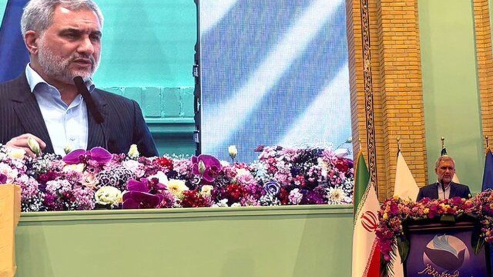 معاون پزشکیان: مجلس توصیه رهبر شهید بر دخالت نکردن در عزل و نصبها را رعایت کند معاون پزشکیان: مجلس توصیه رهبر شهید بر دخالت نکردن در عزل و نصبها را رعایت کند