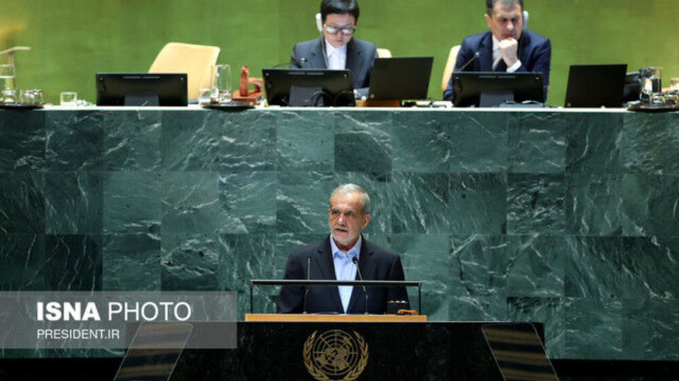 قائمپناه: رئیسجمهور برای تبیین اقتدار و مظلومیت ایران برای جهانیان به نیویورک رفت قائمپناه: رئیسجمهور برای تبیین اقتدار و مظلومیت ایران برای جهانیان به نیویورک رفت