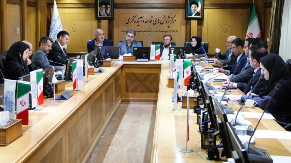 باید به سمت بازسازی زندگی در جامعه آسیب دیده گام برداریم باید به سمت بازسازی زندگی در جامعه آسیب دیده گام برداریم