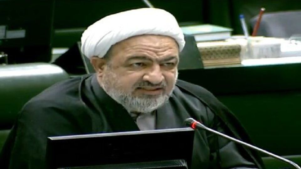 حمید رسایی: حکم ۱۰ سال زندان گرفتهام/ امروز خودم را معرفی میکنم حمید رسایی: حکم ۱۰ سال زندان گرفتهام/ امروز خودم را معرفی میکنم