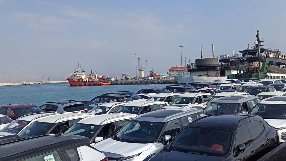 خودروهای پلاک گذر موقت انزلی سالانه ۴ بار اجازه خروج از استان یافتند خودروهای پلاک گذر موقت انزلی سالانه ۴ بار اجازه خروج از استان یافتند