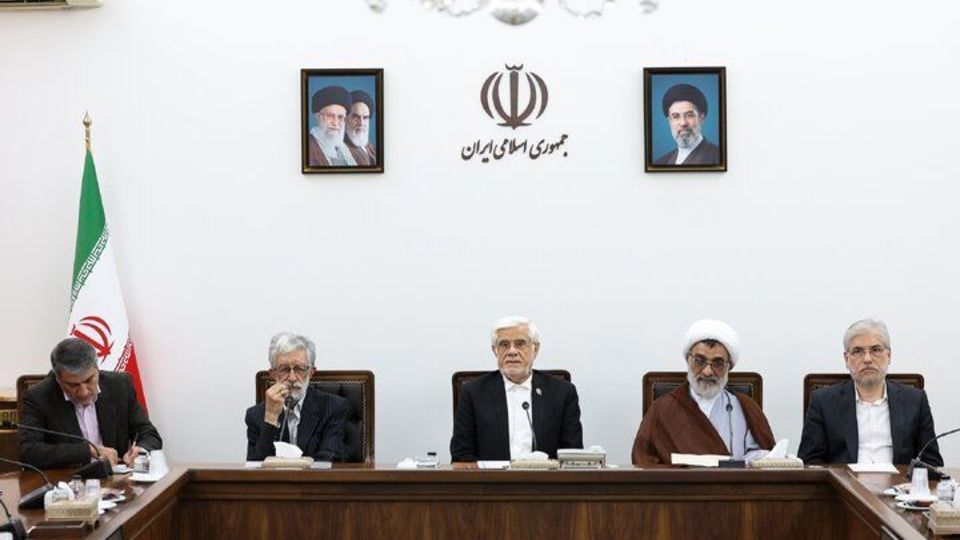 عارف: شورای عالی انقلاب فرهنگی عملکرد ۴ دهه گذشته خود را مورد بازنگری قرار دهد عارف: شورای عالی انقلاب فرهنگی عملکرد ۴ دهه گذشته خود را مورد بازنگری قرار دهد