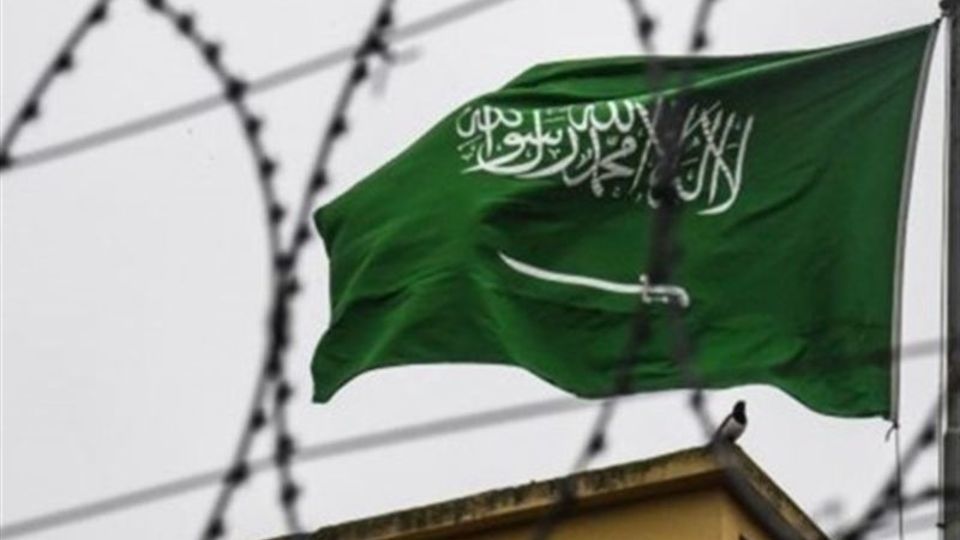 سناریو دروغین سعودیها برای سرپوش گذاشتن بر شکستهای میدانی در یمن سناریو دروغین سعودیها برای سرپوش گذاشتن بر شکستهای میدانی در یمن