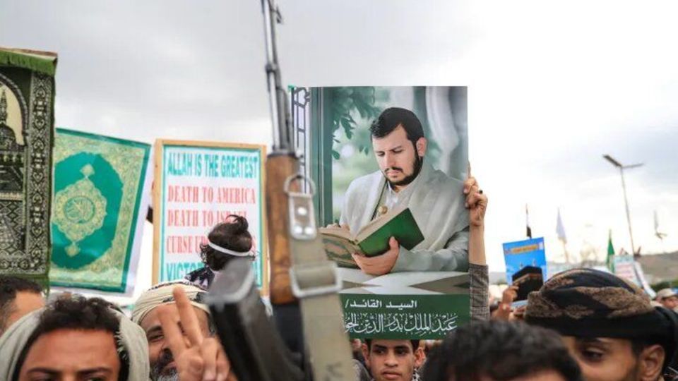 انصارالله: گزینههای عربستان ماهیت نتایج اقدامات ما را تعیین میکند انصارالله: گزینههای عربستان ماهیت نتایج اقدامات ما را تعیین میکند