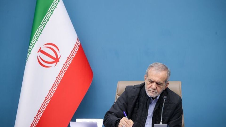 پیام تبریک رئیس جمهور به قهرمانان کاروان ایران در بازیهای آسیایی ناگویا پیام تبریک رئیس جمهور به قهرمانان کاروان ایران در بازیهای آسیایی ناگویا