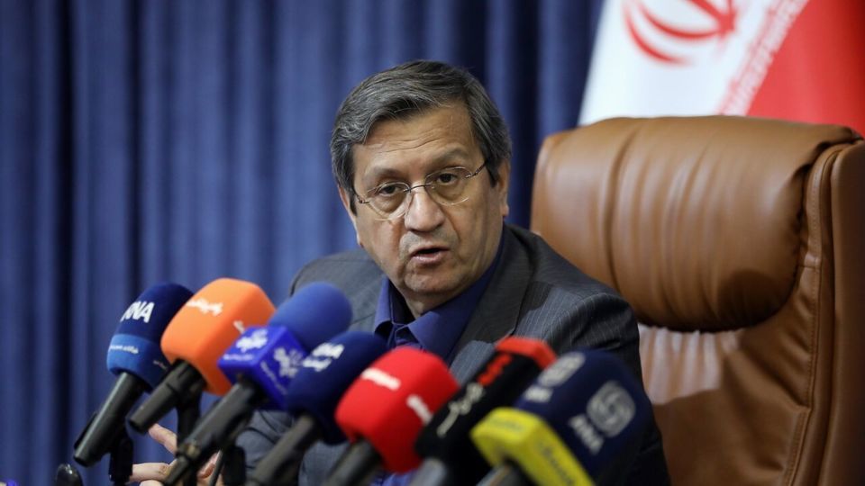 همتی:۶۵۰ میلیون حساب بانکی وجود دارد/ سامانه حسام گامی برای انضباط بانکها همتی:۶۵۰ میلیون حساب بانکی وجود دارد/ سامانه حسام گامی برای انضباط بانکها