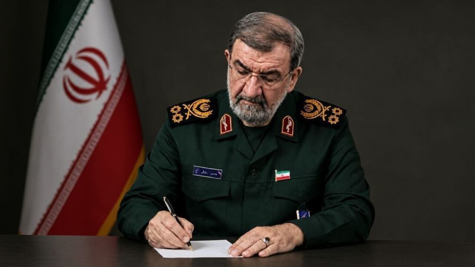 سرلشکر رضایی: پاسخ آمریکا به شروطمان را ناکافی میدانیم سرلشکر رضایی: پاسخ آمریکا به شروطمان را ناکافی میدانیم