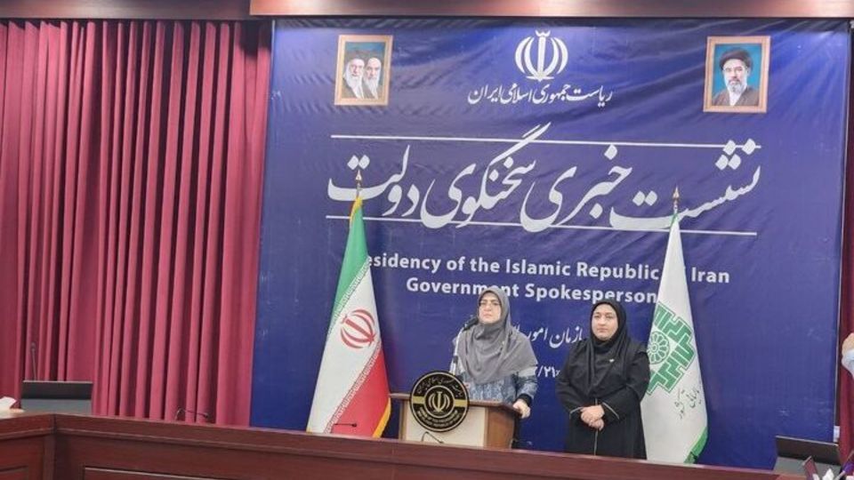 سخنگوی دولت: وزارت دفاع و خارجه پیگیر وضعیت خلبانان ایرانی در قطر هستند سخنگوی دولت: وزارت دفاع و خارجه پیگیر وضعیت خلبانان ایرانی در قطر هستند