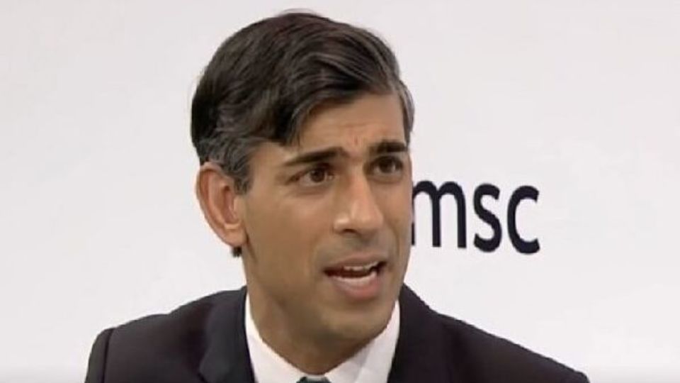 نخست وزیر سابق انگلیس: ترامپ نشانه فروپاشی نظم جهانی است نخست وزیر سابق انگلیس: ترامپ نشانه فروپاشی نظم جهانی است