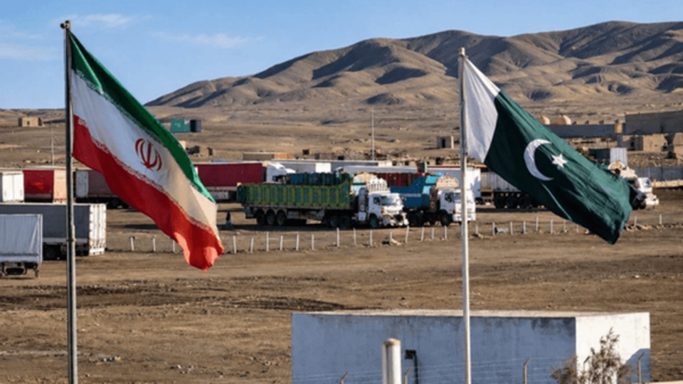 مرز ایران با میانجی بسته شد مرز ایران با میانجی بسته شد