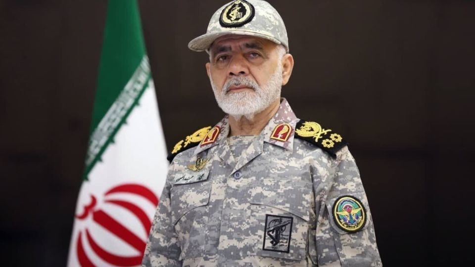 سرلشکر عبداللهی به سران آمریکا و رژیم صهیونی:برای تصمیمهای احمقانه شما لحظهشماری میکنیم سرلشکر عبداللهی به سران آمریکا و رژیم صهیونی:برای تصمیمهای احمقانه شما لحظهشماری میکنیم