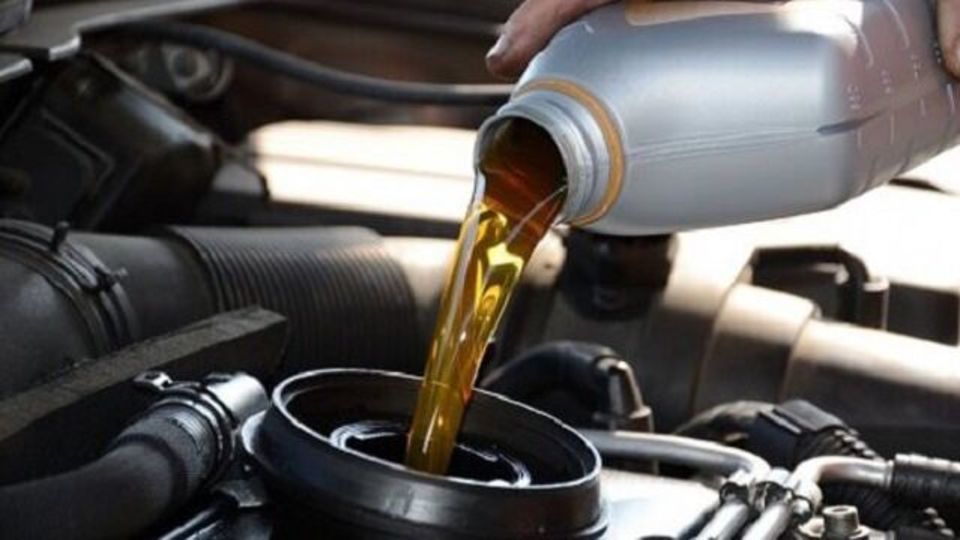 عرضه مستقیم لاستیک و روغن موتور در ۳۰۰ نقطه تهران عرضه مستقیم لاستیک و روغن موتور در ۳۰۰ نقطه تهران