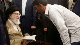 دیدار جمعی از فرماندهان، رزمندگان و ایثارگران و هنرمندان با رهبر انقلاب